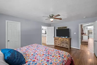 7010 Bluebird Lane, Alvin, TX 77511 - Photo 20