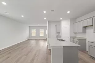 314 Bennett St, Angleton, TX 77515 - Photo 8