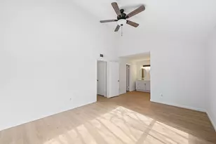 2139 Lake Village Dr, Houston, TX 77339 - Photo 8