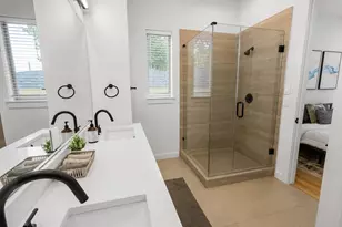 6742 Peerless St, Houston, TX 77021 - Photo 16