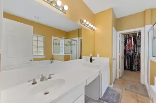 6107 S Arrowana Ln, Houston, TX 77036 - Photo 14
