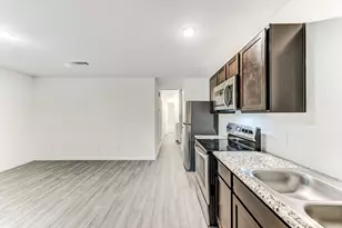 7925 Way St, Houston, TX 77028 - Photo 10