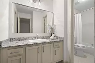 7 S Cypress Pine Dr, The Woodlands, TX 77381 - Photo 18