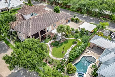 604 Harborside Way, Kemah, TX 77565 - Photo 4