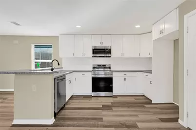7814 Avenue F, Houston, TX 77012 - Photo 2