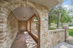 25302 Fairbrook Ln, Spring, TX 77373 - Photo 4