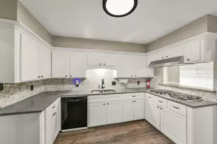 25302 Fairbrook Ln, Spring, TX 77373 - Photo 12
