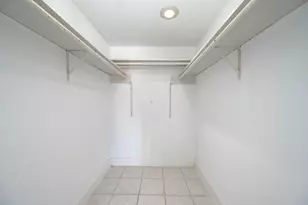 10555 Turtlewood Ct, Houston, TX 77072 - Photo 12