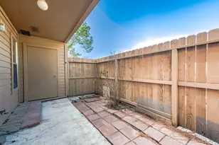 10555 Turtlewood Ct, Houston, TX 77072 - Photo 16