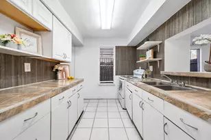 10555 Turtlewood Ct, Houston, TX 77072 - Photo 6