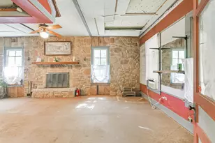 6606 Longpoint Rd, Burton, TX 77835 - Photo 4