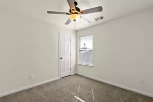 14106 Kinsbourne Ln, Houston, TX 77014 - Photo 24