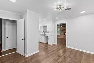 98 Orgain St, Beaumont, TX 77707 - Photo 12