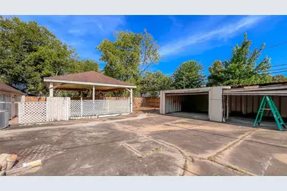 8311 Leader Street, Houston, TX 77036 - Photo 4