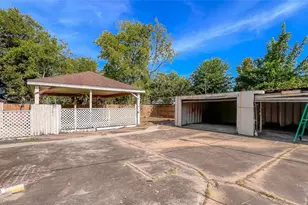 8311 Leader St, Houston, TX 77036 - Photo 4