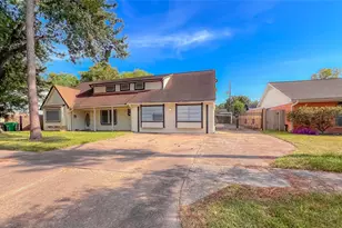 8311 Leader St, Houston, TX 77036 - Photo 2