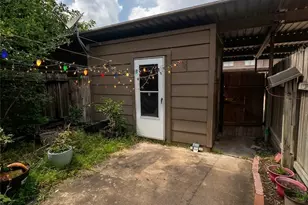 7216 Crownwest St, Houston, TX 77072 - Photo 20