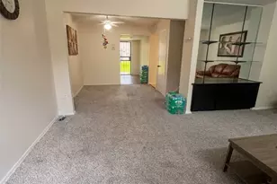 7216 Crownwest St, Houston, TX 77072 - Photo 6