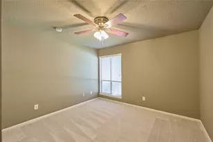 80 Rolling Hills Dr, Conroe, TX 77304 - Photo 36