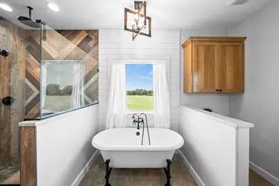 1655 Old Cuero Road, Yoakum, TX 77995 - Photo 12