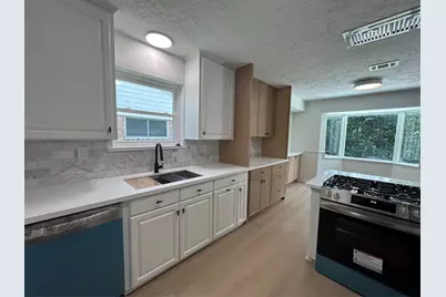 12118 Dorrance Lane, Meadows Place, TX 77477 - Photo 8