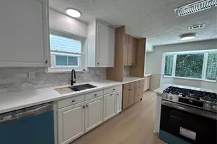 12118 Dorrance Ln, Meadows Place, TX 77477 - Photo 8