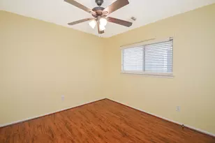 6138 Settlers Lake Cir E, Katy, TX 77449 - Photo 18
