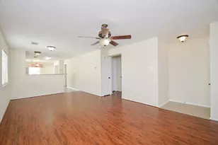 6138 Settlers Lake Cir E, Katy, TX 77449 - Photo 4