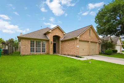 4231 Applerock Drive, Baytown, TX 77521 - Photo 2