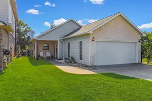 185 Bayview Ln, Livingston, TX 77351 - Photo 4