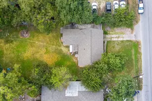130 Airway Dr, Houston, TX 77037 - Photo 2
