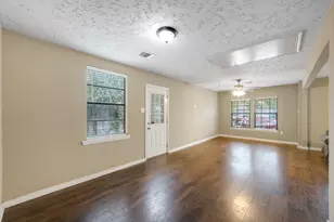 130 Airway Dr, Houston, TX 77037 - Photo 8