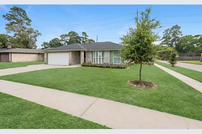 5202 Moonshadows Drive, Humble, TX 77346 - Photo 2