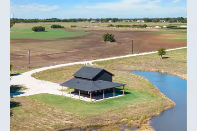 7001 Old McGregor-Crawford Road, Crawford, TX 76638 - Photo 44