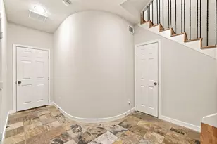 1333 W 21st St, Houston, TX 77008 - Photo 8
