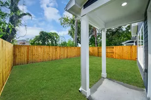 7907 Dandy St, Houston, TX 77016 - Photo 32