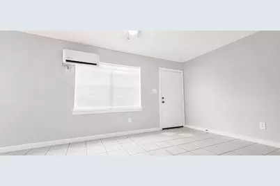 7818 Oak Knoll Lane Lane #A, Houston, TX 77028 - Photo 12