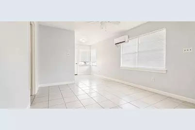 7818 Oak Knoll Lane Lane #A, Houston, TX 77028 - Photo 4