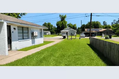 7818 Oak Knoll Lane Lane #A, Houston, TX 77028 - Photo 16