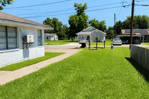 7818 Oak Knoll Ln Ln, Houston, TX 77028 - Photo 16
