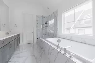 10760 Craighead Dr, Houston, TX 77025 - Photo 22