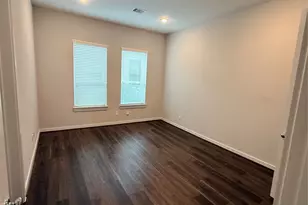 608 Thornton Rd, Houston, TX 77018 - Photo 10