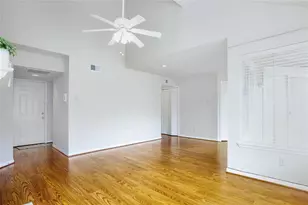 12400 Overbrook Ln, Houston, TX 77077 - Photo 4