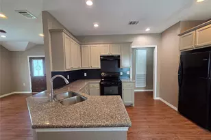 438 Spence Ln, Crosby, TX 77532 - Photo 10