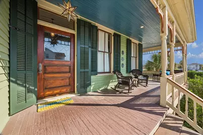 2102 Avenue P, Galveston, TX 77550 - Photo 4