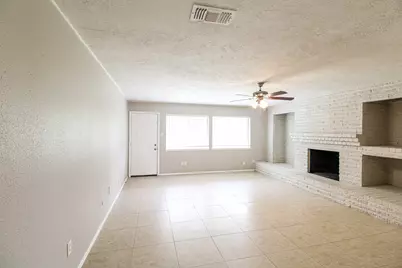 2811 E Birchdale Drive, Missouri City, TX 77489 - Photo 4
