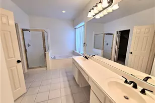 1719 Abellfield Ln, Sugar Land, TX 77478 - Photo 10