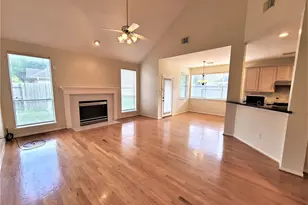 1719 Abellfield Ln, Sugar Land, TX 77478 - Photo 8