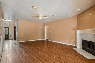 907 Remington Ct, Friendswood, TX 77546 - Photo 4