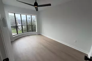 1913 Bittercreek Dr, Houston, TX 77042 - Photo 12